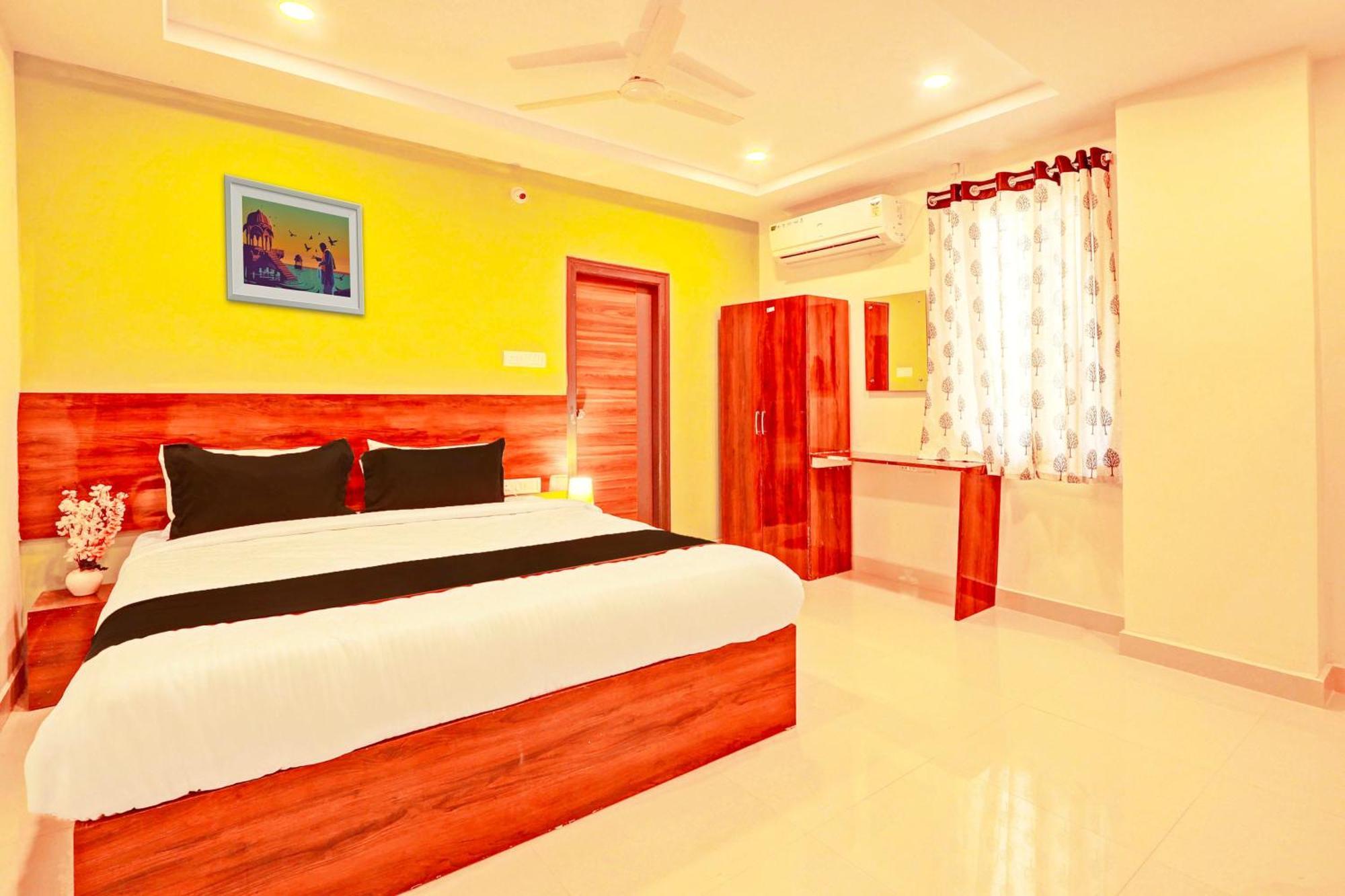 Hotel O R Square Hajdarabad Zewnętrze zdjęcie