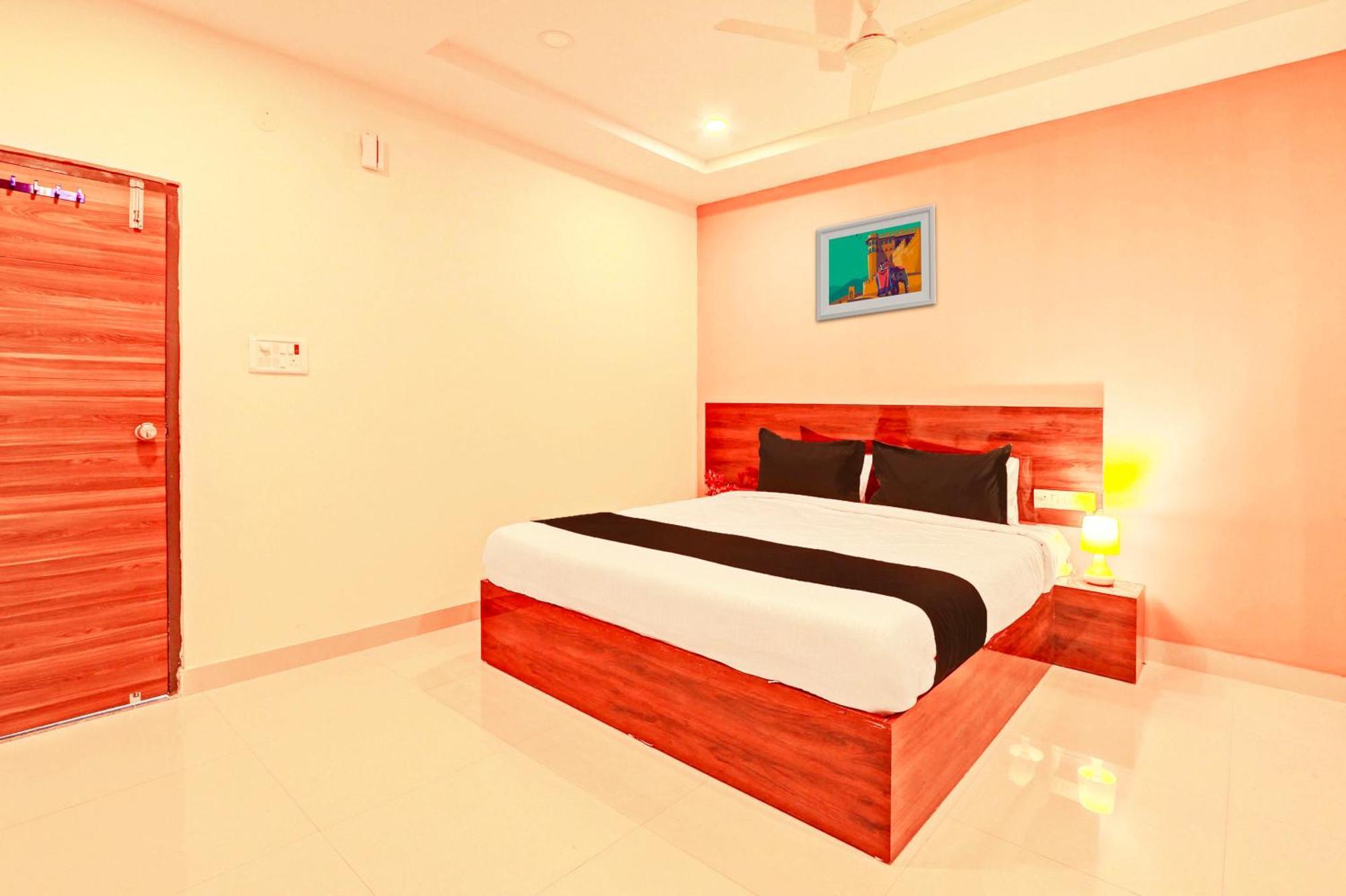 Hotel O R Square Hajdarabad Zewnętrze zdjęcie